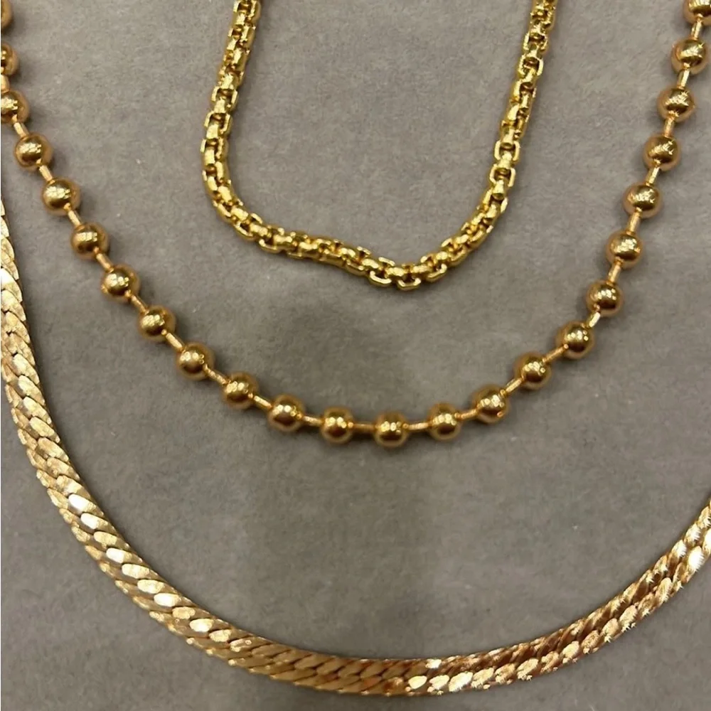 New beautiful multilayered gold choker necklace - Picture 2 of 2